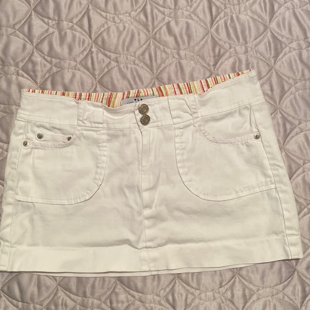 Half Moon Start size 4 white mini skirt